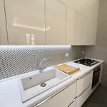 Apartment Per Severanza *